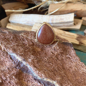 Teardrop Goldstones Ring in Gold