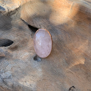 Oval Rose Quartz Ring in Rose Gold