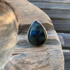 Labradorite Teardrop Ring in Silver