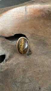 Oval Tiger's Eye Ring in Gold