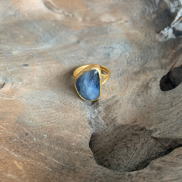 Sapphire Ring in Gold