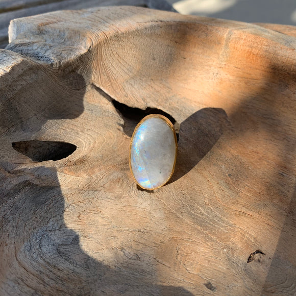 Moonstone Ring in Gold