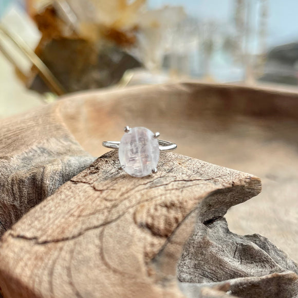 Moonstone Ring in Silver